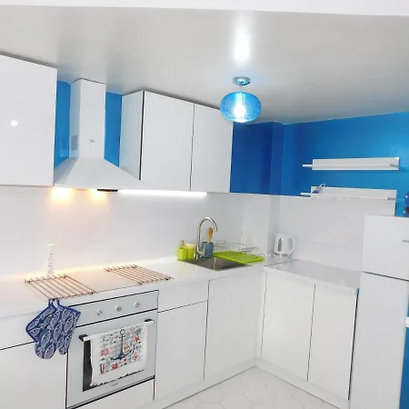 Azzurro * Burgas