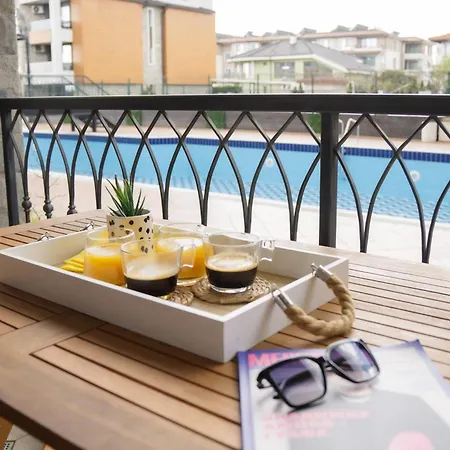 Azzurro Sarafovo Apartment *